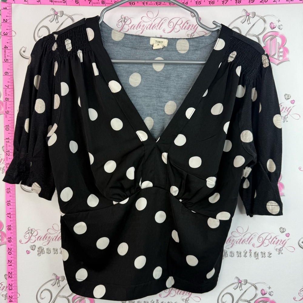 Tiny T-shirt dotted top shirt blouse Polka Dot V-Neck Blouse - Black/White -